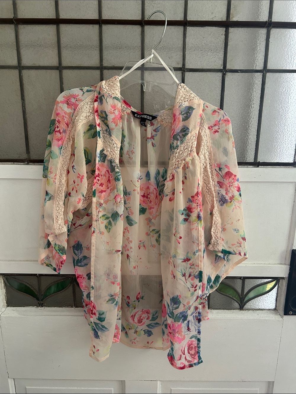 Express Sheer Floral Lace-Trim Kimono - Pink Cream Green